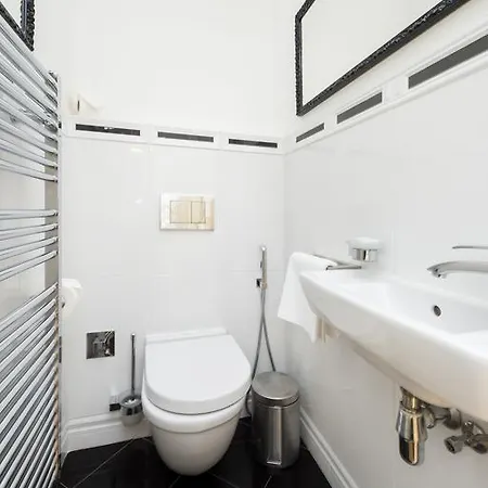 3 Bedroom Valentinska * Prague