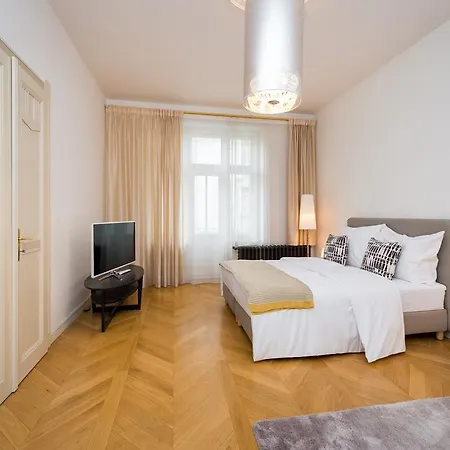 3 Bedroom Valentinska * Prague