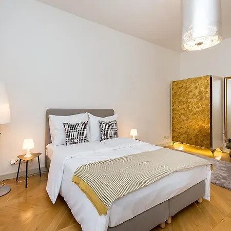 3 Bedroom Valentinska *